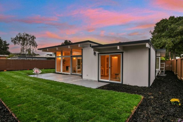 642 Appleberry Drive, San Rafael, CA 94903