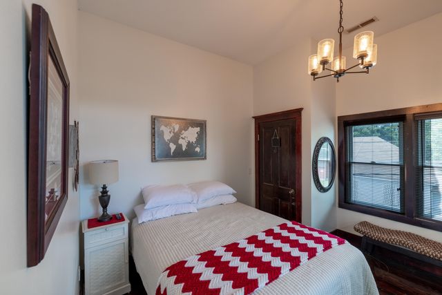 1100 S Greenwood Avenue, Chattanooga, TN 37404