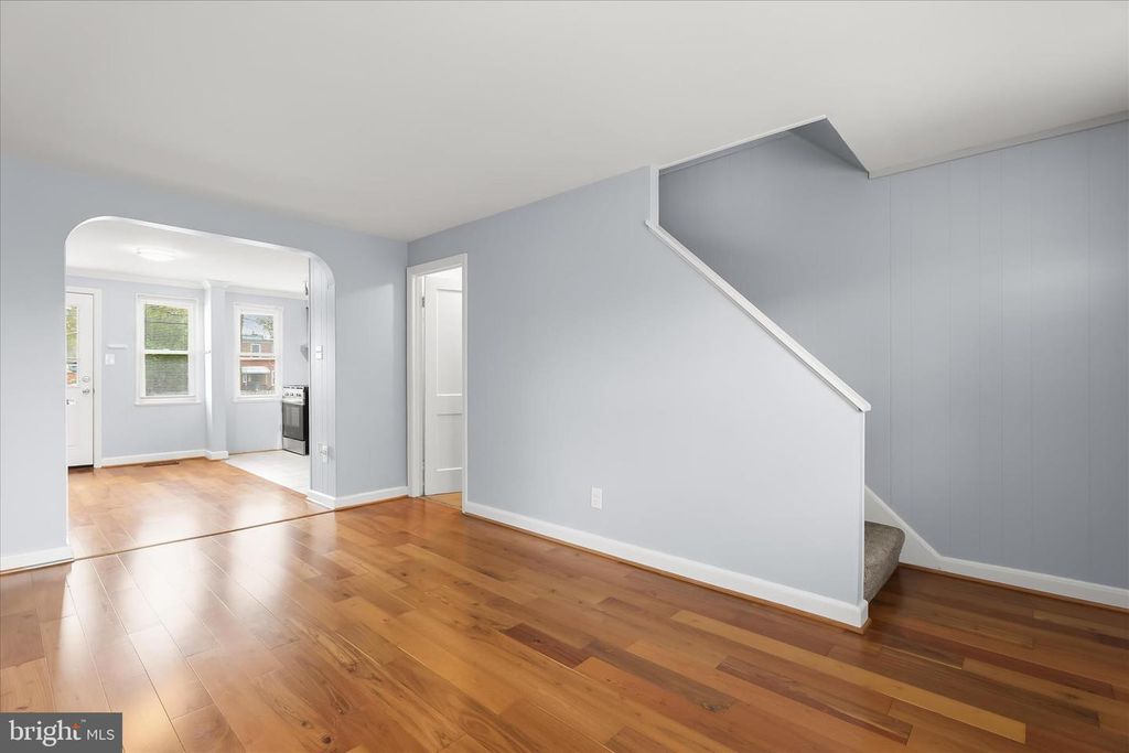 Image 10 of property listing at 3645 CLARENELL RD, Baltimore, MD 21229