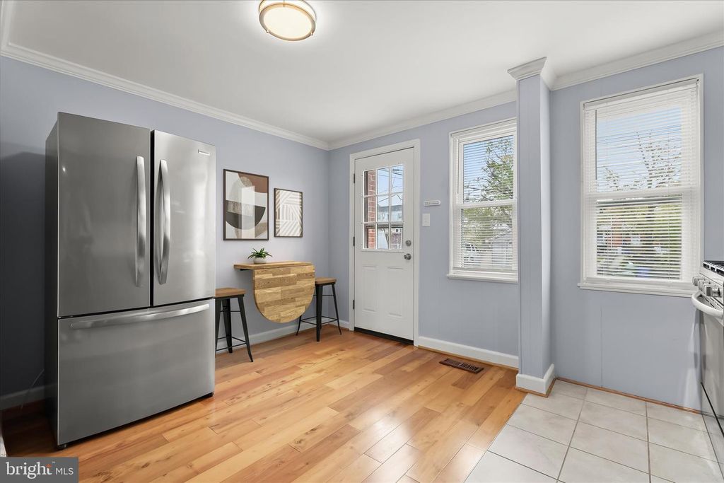 Image 19 of property listing at 3645 CLARENELL RD, Baltimore, MD 21229