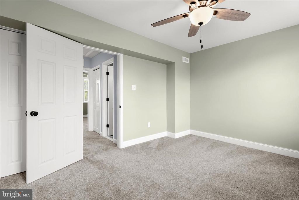 Image 23 of property listing at 3645 CLARENELL RD, Baltimore, MD 21229