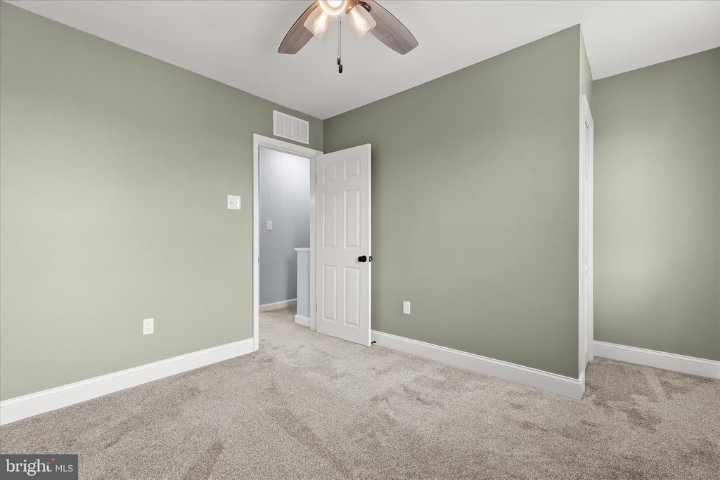 Image 27 of property listing at 3645 CLARENELL RD, Baltimore, MD 21229