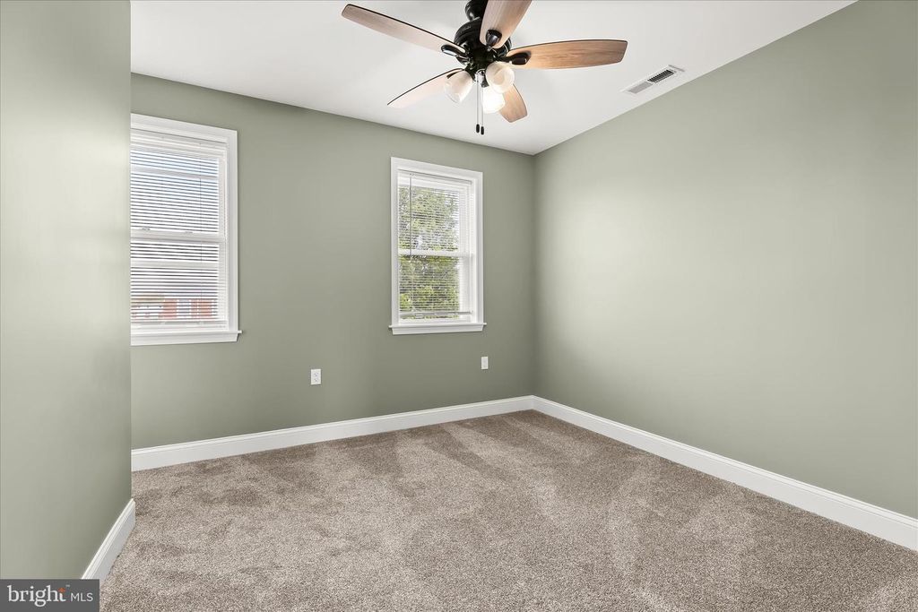 Image 28 of property listing at 3645 CLARENELL RD, Baltimore, MD 21229