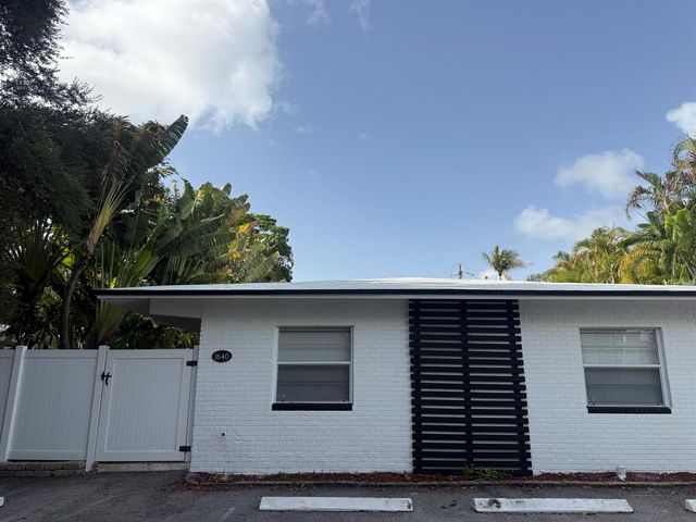1640 NE 4th Place 2, Fort Lauderdale, FL 33301