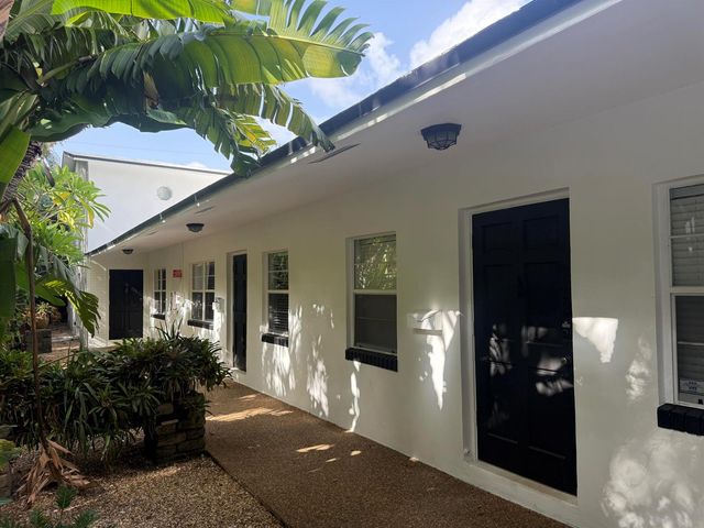 1640 NE 4th Place 2, Fort Lauderdale, FL 33301