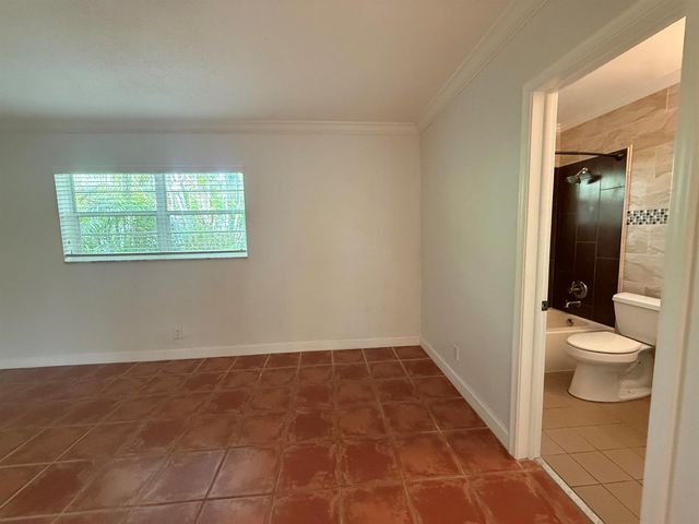 1640 NE 4th Place 2, Fort Lauderdale, FL 33301