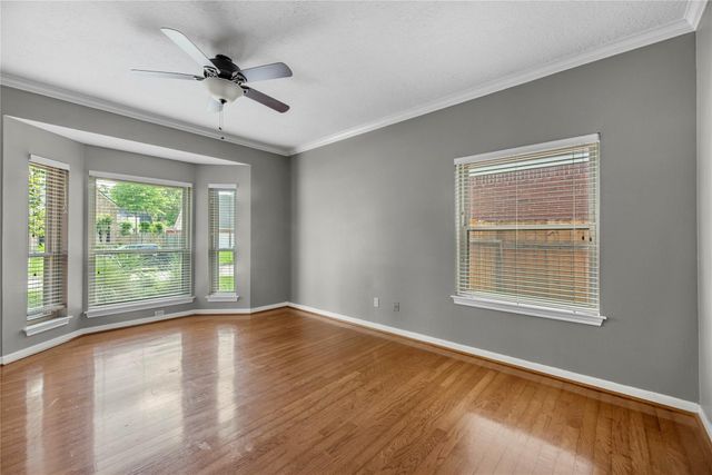 5419 Knoll Terrace Drive, Kingwood, TX 77339