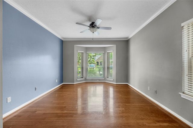 5419 Knoll Terrace Drive, Kingwood, TX 77339