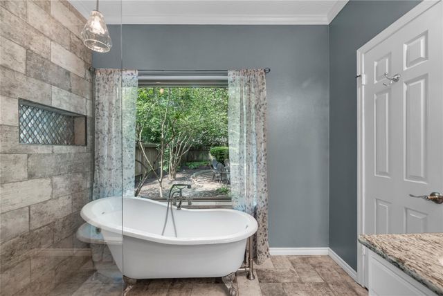 5419 Knoll Terrace Drive, Kingwood, TX 77339