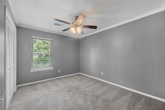 5419 Knoll Terrace Drive, Kingwood, TX 77339