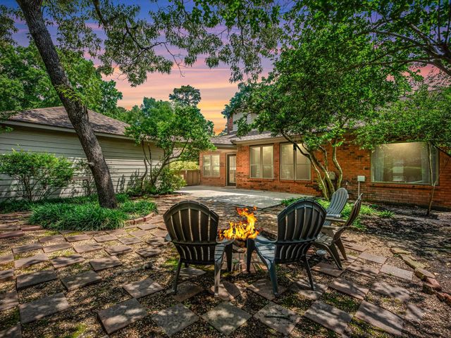 5419 Knoll Terrace Drive, Kingwood, TX 77339