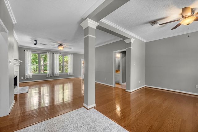 5419 Knoll Terrace Drive, Kingwood, TX 77339