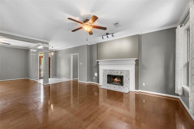 5419 Knoll Terrace Drive, Kingwood, TX 77339