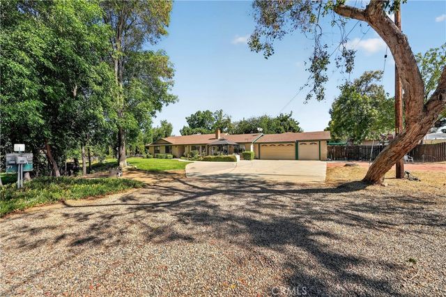 18666 Bert Road, Riverside, CA 92508