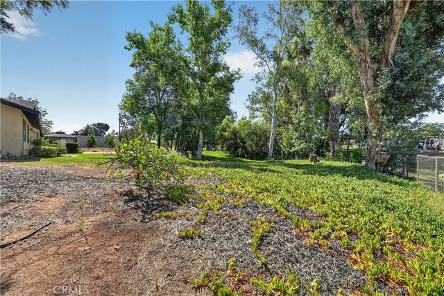 18666 Bert Road, Riverside, CA 92508