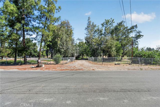 18666 Bert Road, Riverside, CA 92508