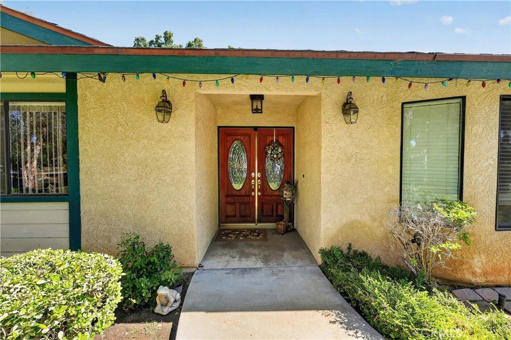Image 3 of property listing at 18666 Bert Road, Riverside, CA 92508