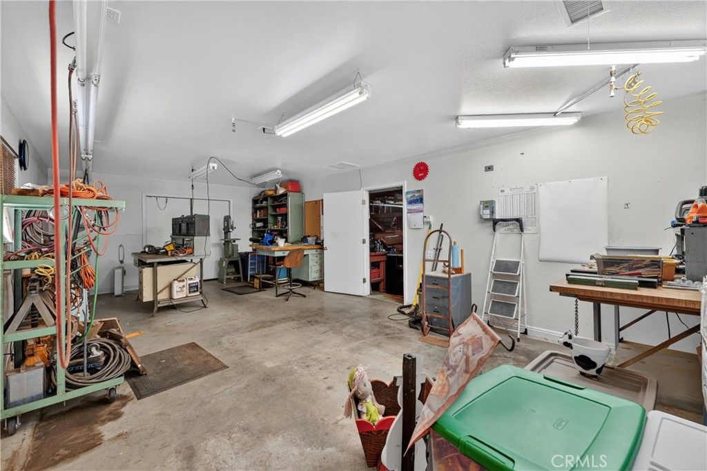 Image 39 of property listing at 18666 Bert Road, Riverside, CA 92508