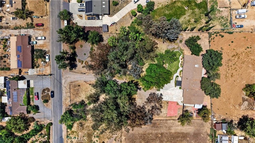 Image 66 of property listing at 18666 Bert Road, Riverside, CA 92508