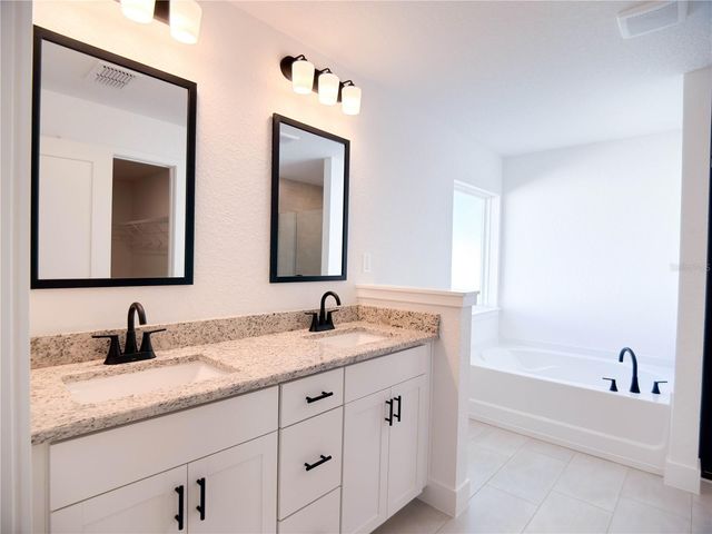 4575 NE 32ND PLACE, Ocala, FL 34470