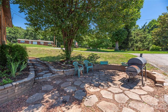 99 Young Drive, Candler, NC 28715