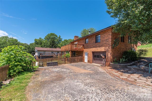 99 Young Drive, Candler, NC 28715
