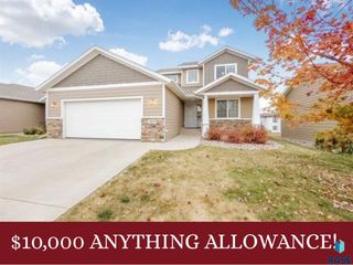 204 E 81st Pl, Sioux Falls, SD 57108
