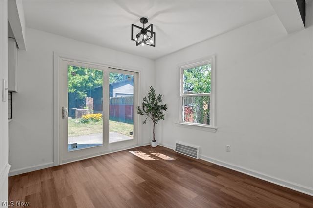 7317 Parma Park Boulevard, Parma, OH 44130
