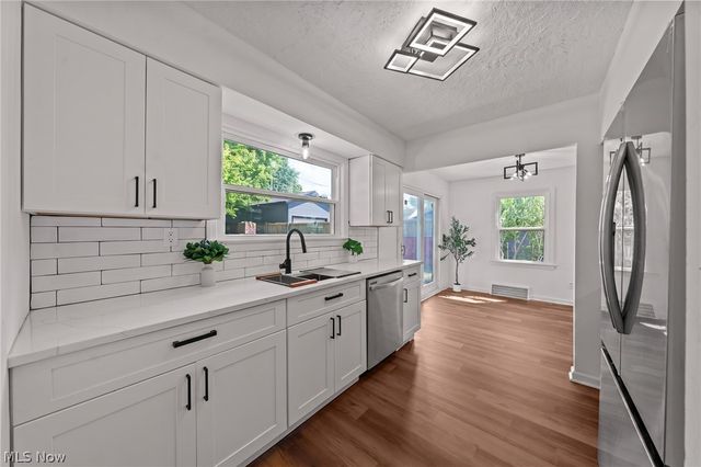 7317 Parma Park Boulevard, Parma, OH 44130