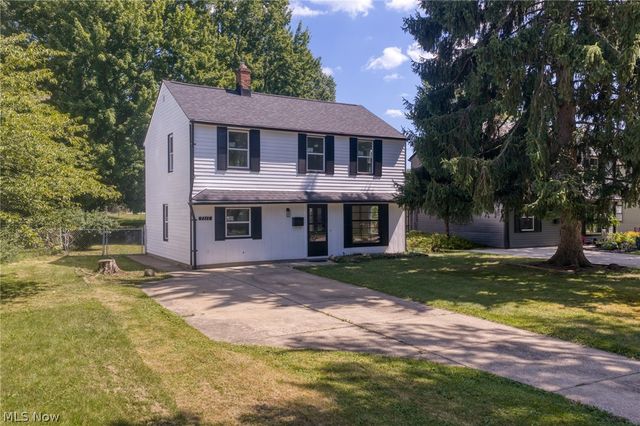 7317 Parma Park Boulevard, Parma, OH 44130