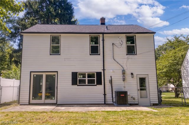 7317 Parma Park Boulevard, Parma, OH 44130