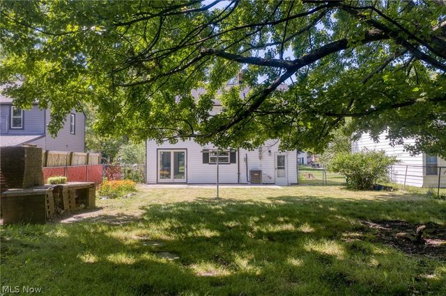 7317 Parma Park Boulevard, Parma, OH 44130