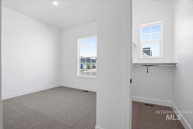 2208 N Kenora Ave, Star, ID 83669