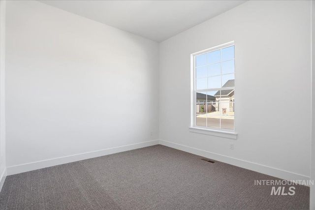 2208 N Kenora Ave, Star, ID 83669