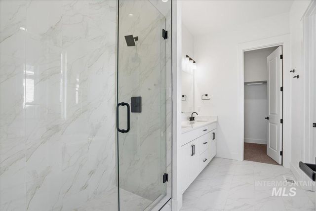 2208 N Kenora Ave, Star, ID 83669