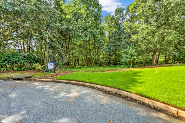 6 Peters Creek Court, Simpsonville, SC 29681