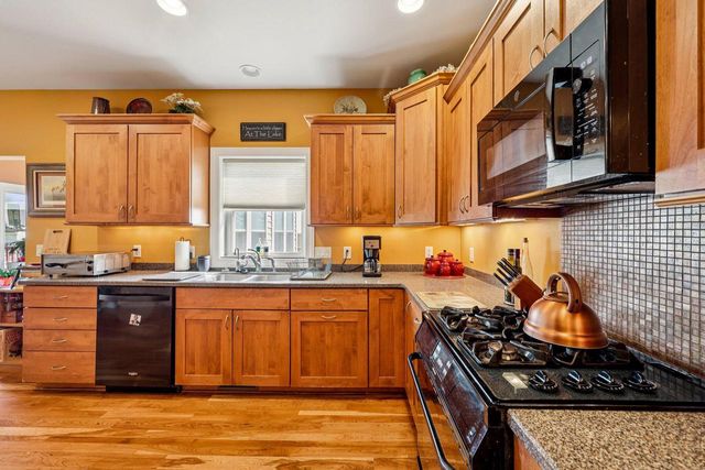 320 S Boulder Ridge DRIVE, Lake Geneva, WI 53147