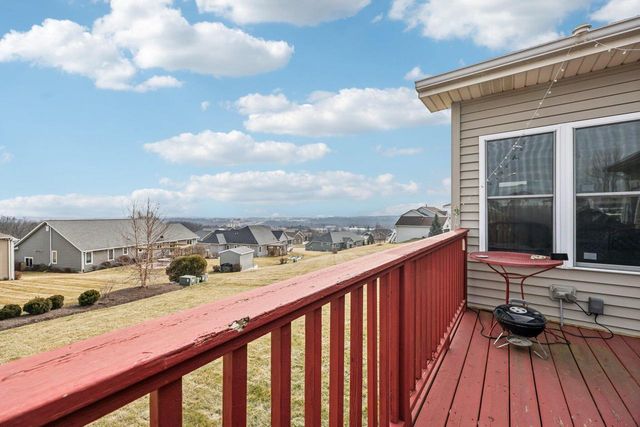 320 S Boulder Ridge DRIVE, Lake Geneva, WI 53147