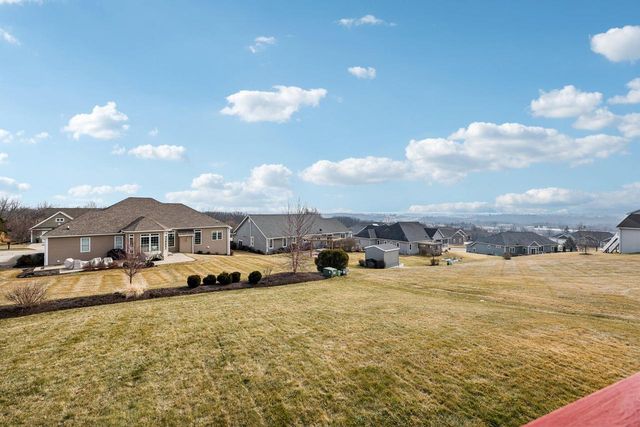 320 S Boulder Ridge DRIVE, Lake Geneva, WI 53147