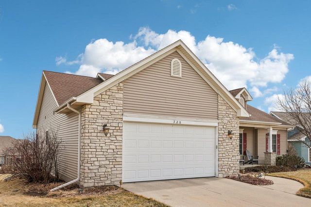 320 S Boulder Ridge DRIVE, Lake Geneva, WI 53147