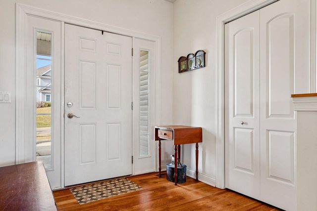 320 S Boulder Ridge DRIVE, Lake Geneva, WI 53147