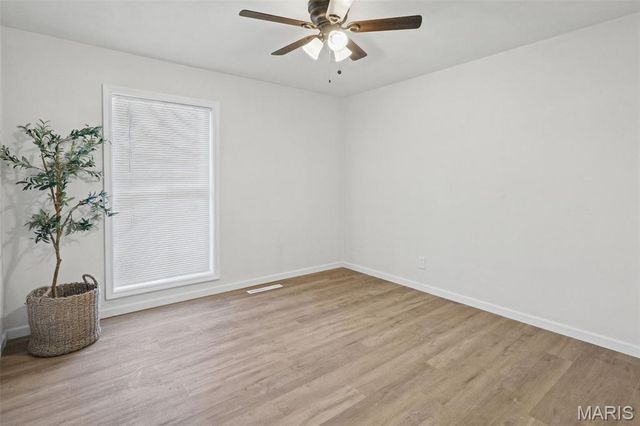 73 Bedford Drive, Belleville, IL 62226