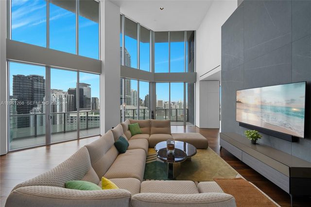 1300 Brickell Bay Dr 4401, Miami, FL 33131