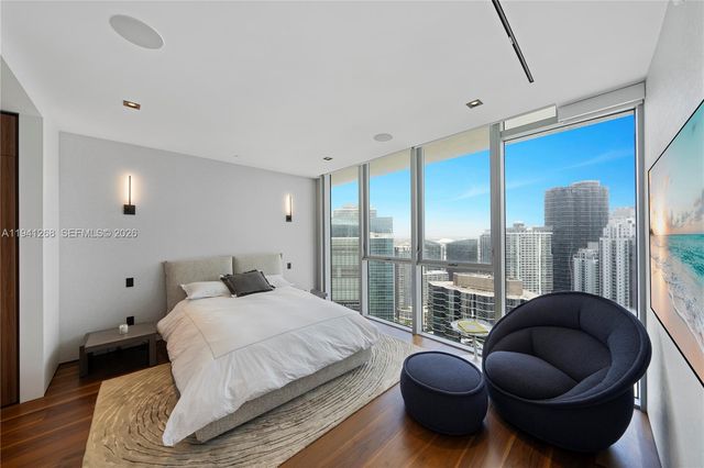 1300 Brickell Bay Dr 4401, Miami, FL 33131