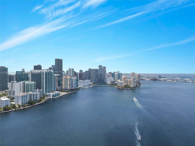 1300 Brickell Bay Dr 4401, Miami, FL 33131