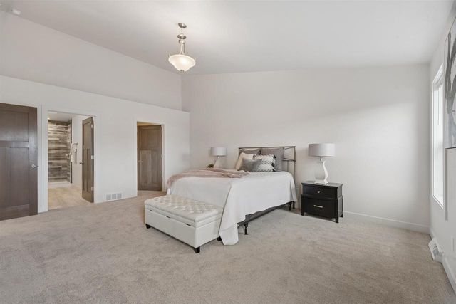 W7032 JACLYN LANE, Greenville, WI 54942