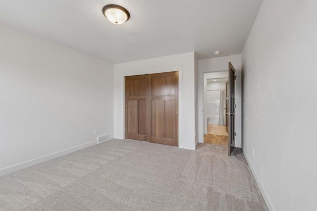 W7032 JACLYN LANE, Greenville, WI 54942