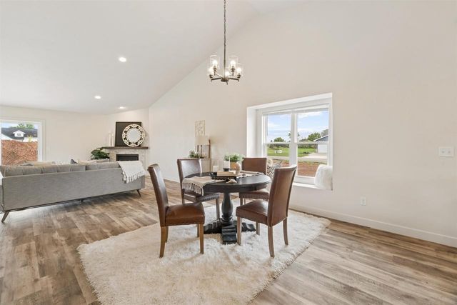 W7032 JACLYN LANE, Greenville, WI 54942
