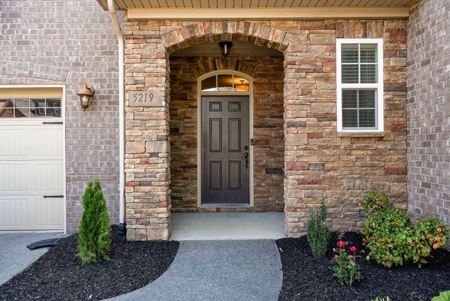 5219 Giardino Dr, Mount Juliet, TN 37122
