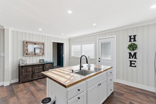 121 Ripley Avenue, Adairsville, GA 30103